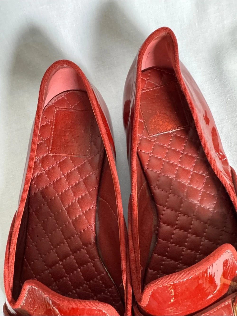 Tory Burch Red Patent Leather Loafers with Gold Logo Sz 9M